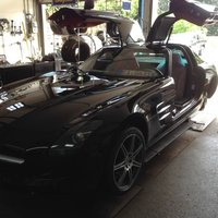 Mercedes bei der Reparatur
